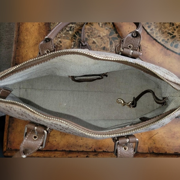 Dooney and Bourke shoulder bag - Picture 5 of 11